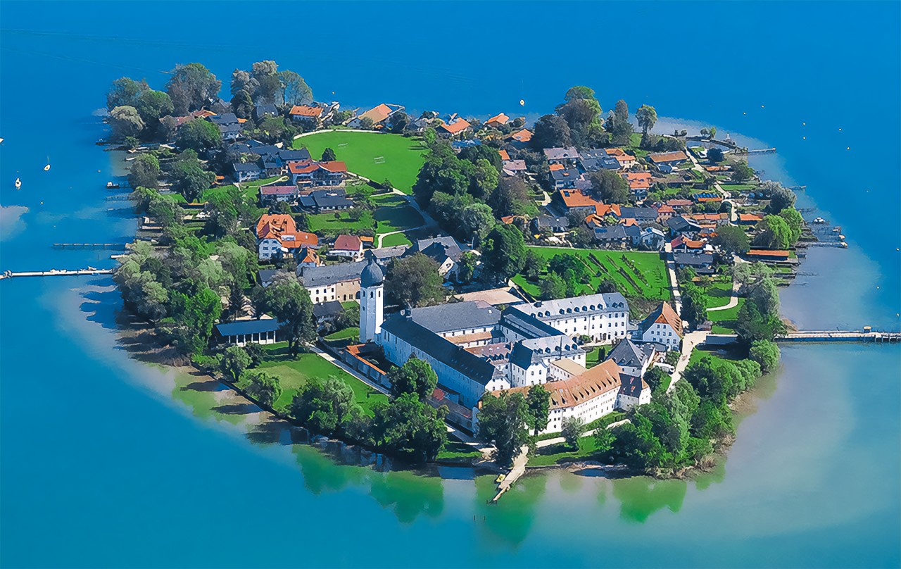 Aerial view of the Fraueninsel. 